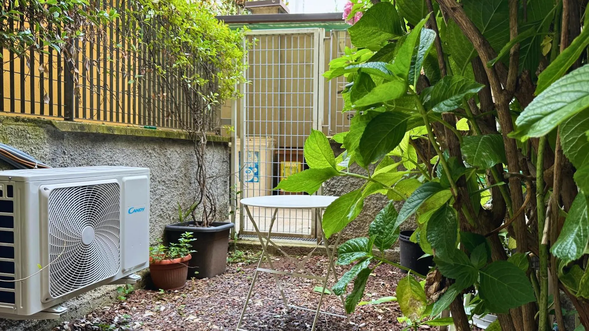 Stendhal Apartment - Design District Milan
